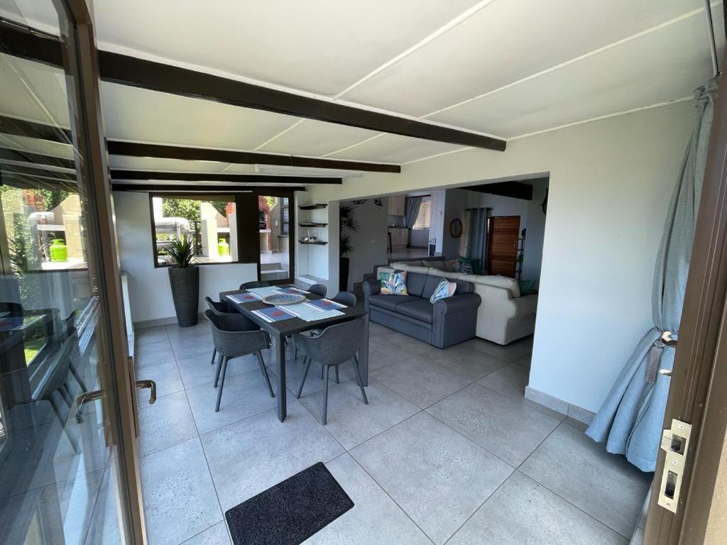 Billfish Apartments Ballito Exterior photo